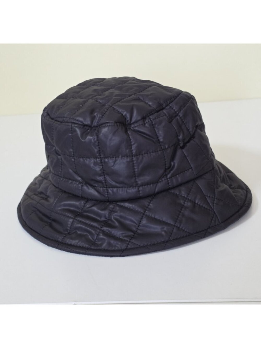 Vero Moda Puffer Quilted Bucket Hat M/ L Black Packable Edgy Eco Friendly Grunge - Picture 9 of 13